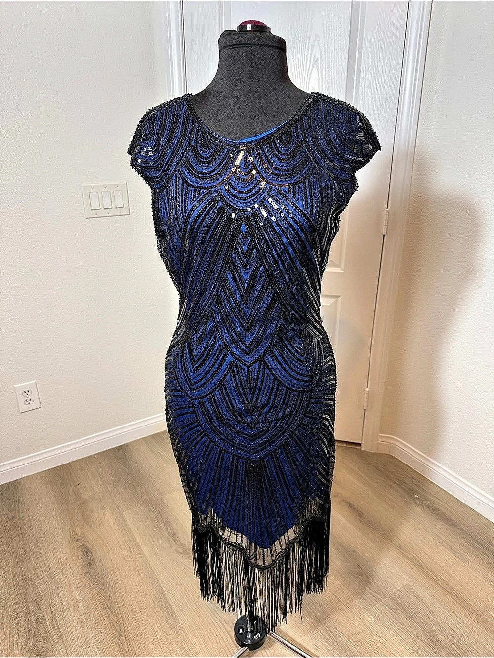 Gatsby Roaring 20’s Halloween Costume Fringe Dress in Blue & Black Large